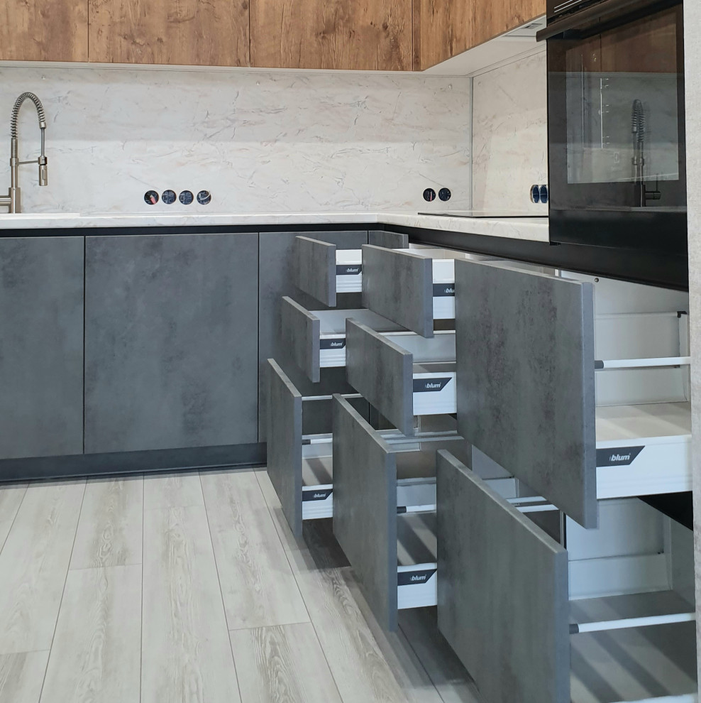 Кухня угловая под потолок современная