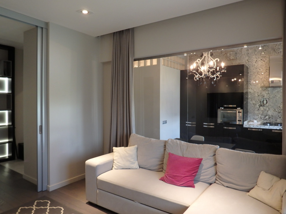 Двухкомнатная квартиры со стеклянной перегородкой на Овчинниковской набережной