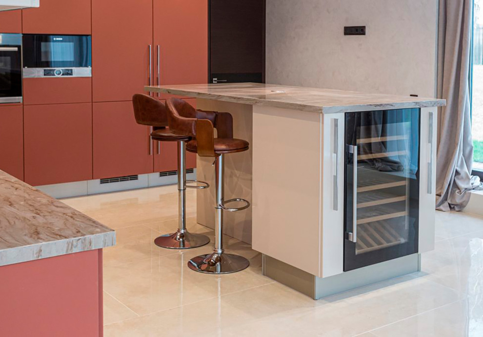 Кухня с островом для загородного дома