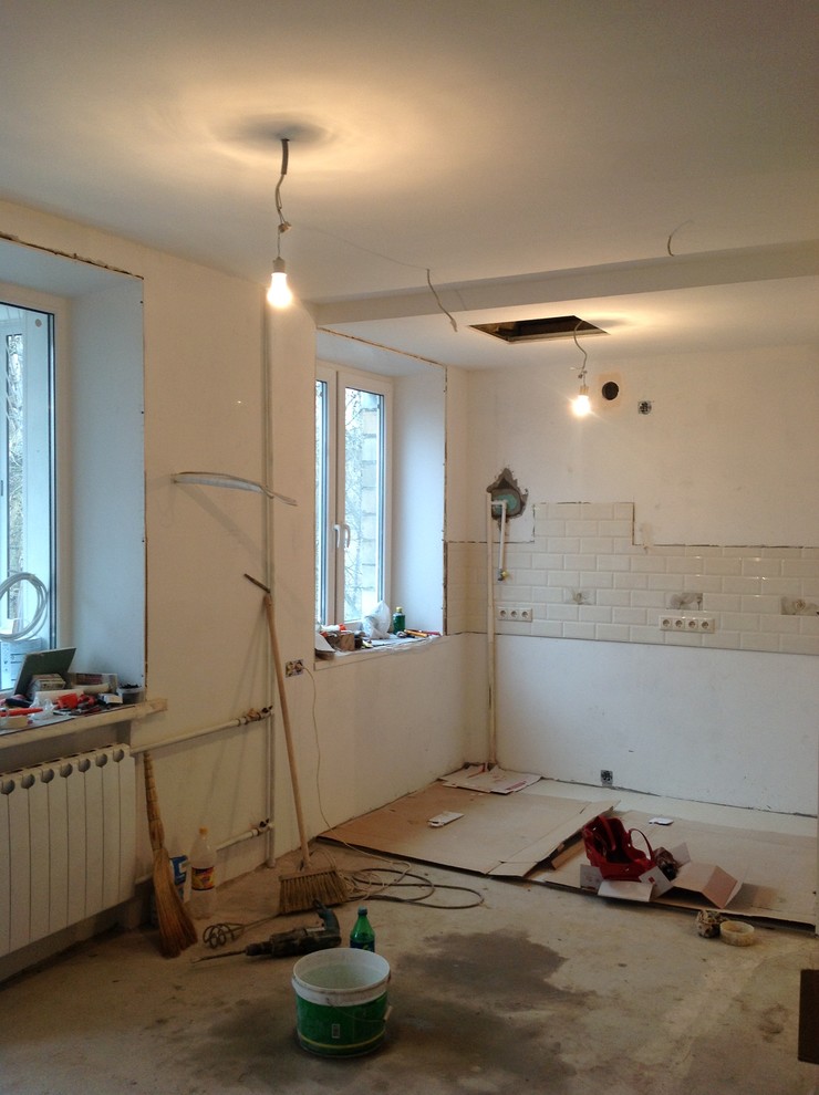 м. Молодежная