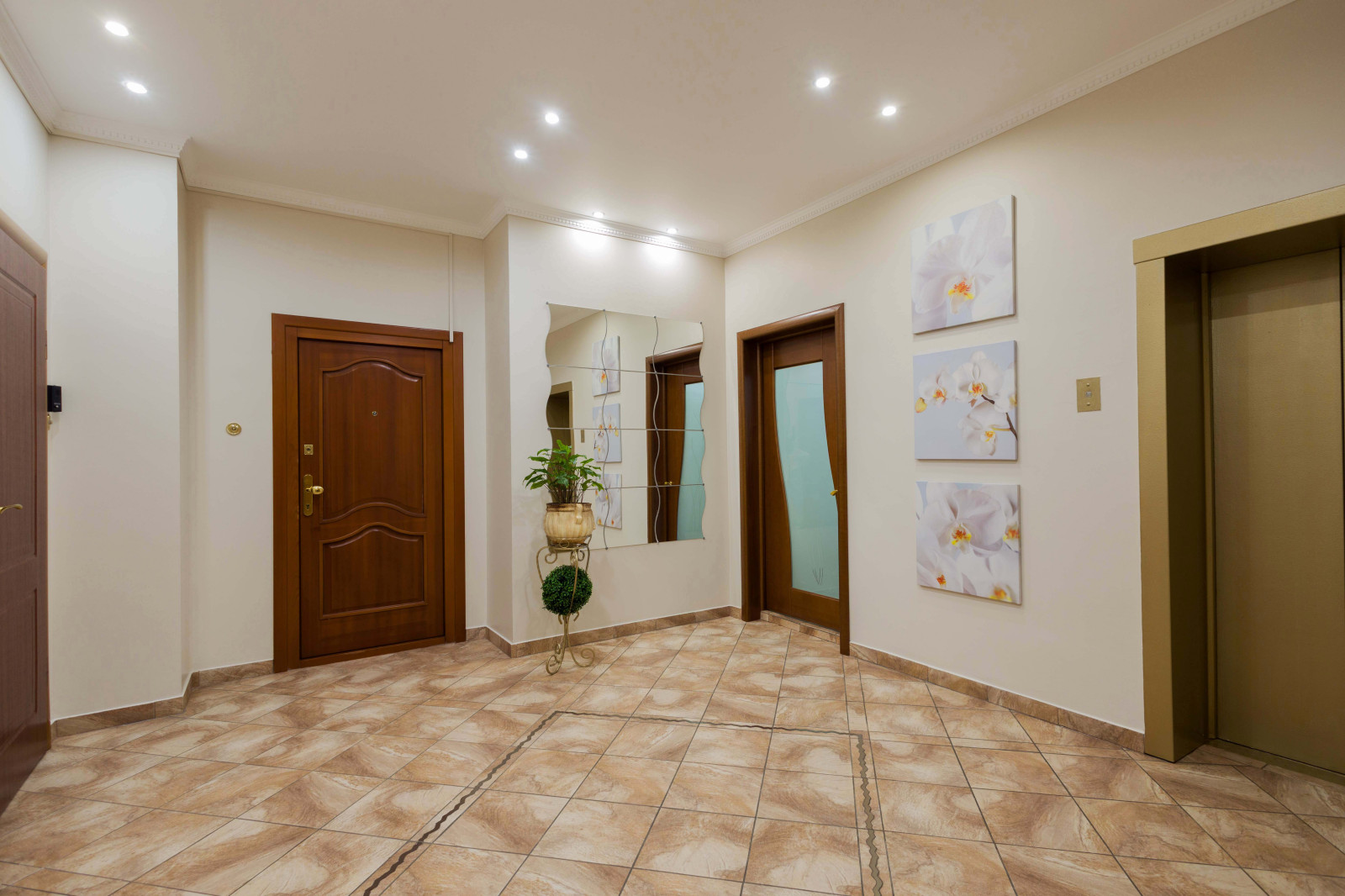 Обложка проекта: Дизайн  Холла