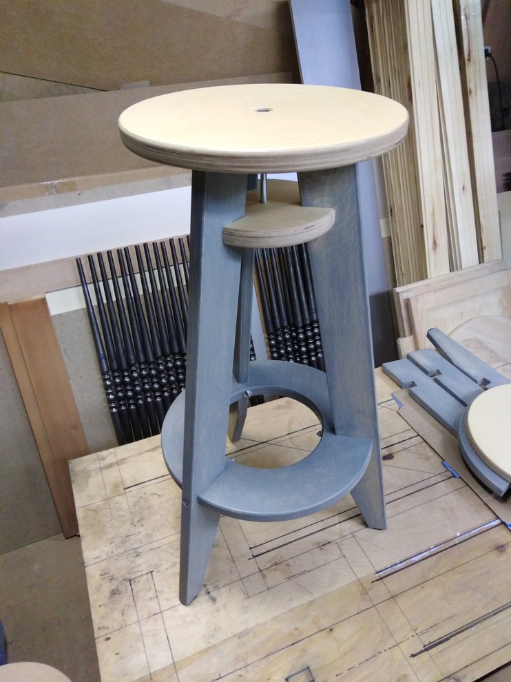 Обложка проекта: Табурет