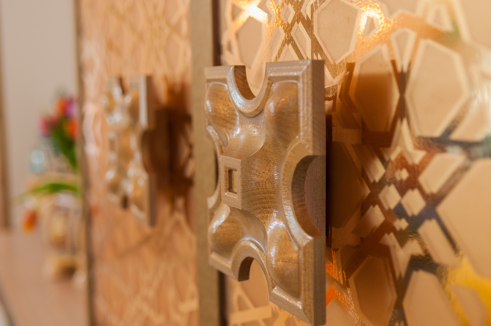 Гостиная - столовая в восточном стиле. Телепроект Фазенда.