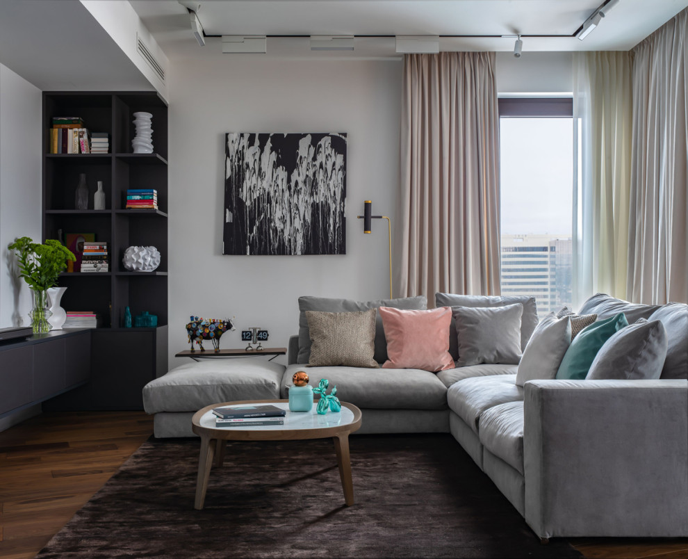 Микки Маус в "Кандинском"