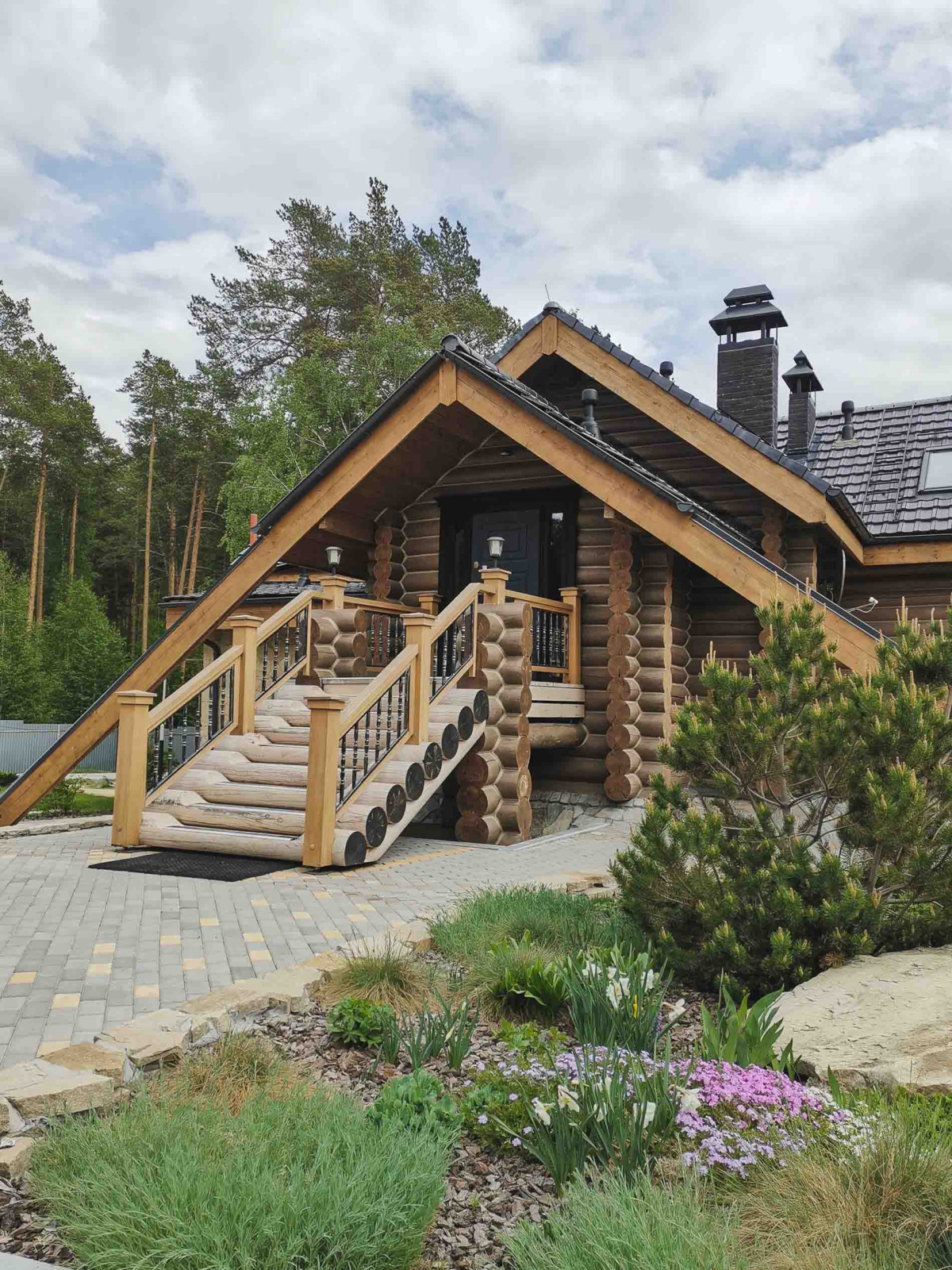 Роскошный сад в Екатеринбурге