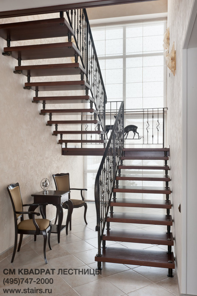 Обложка проекта: Лестницы на больцах с кованым ограждением
