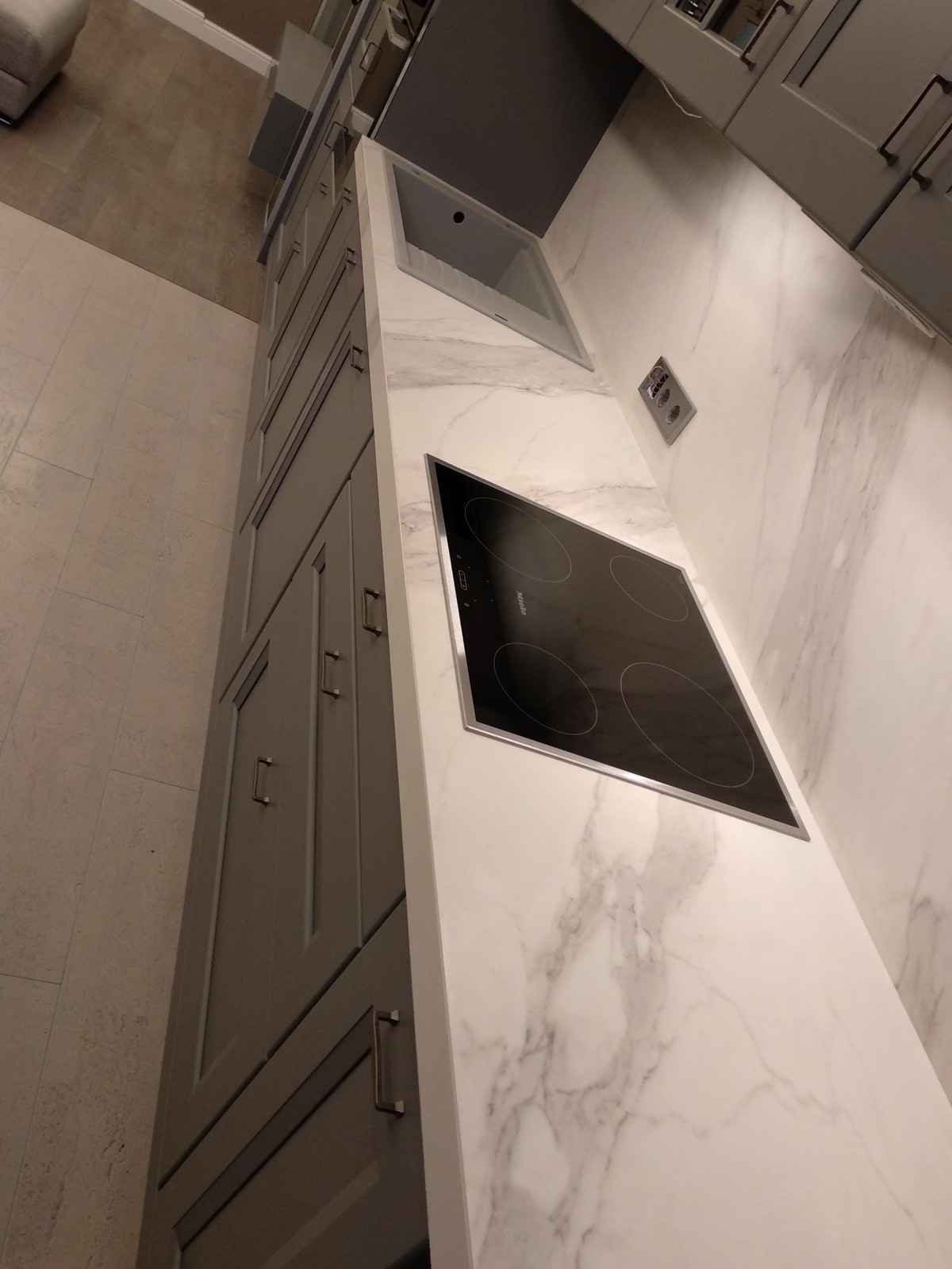 Обложка проекта: Столовая