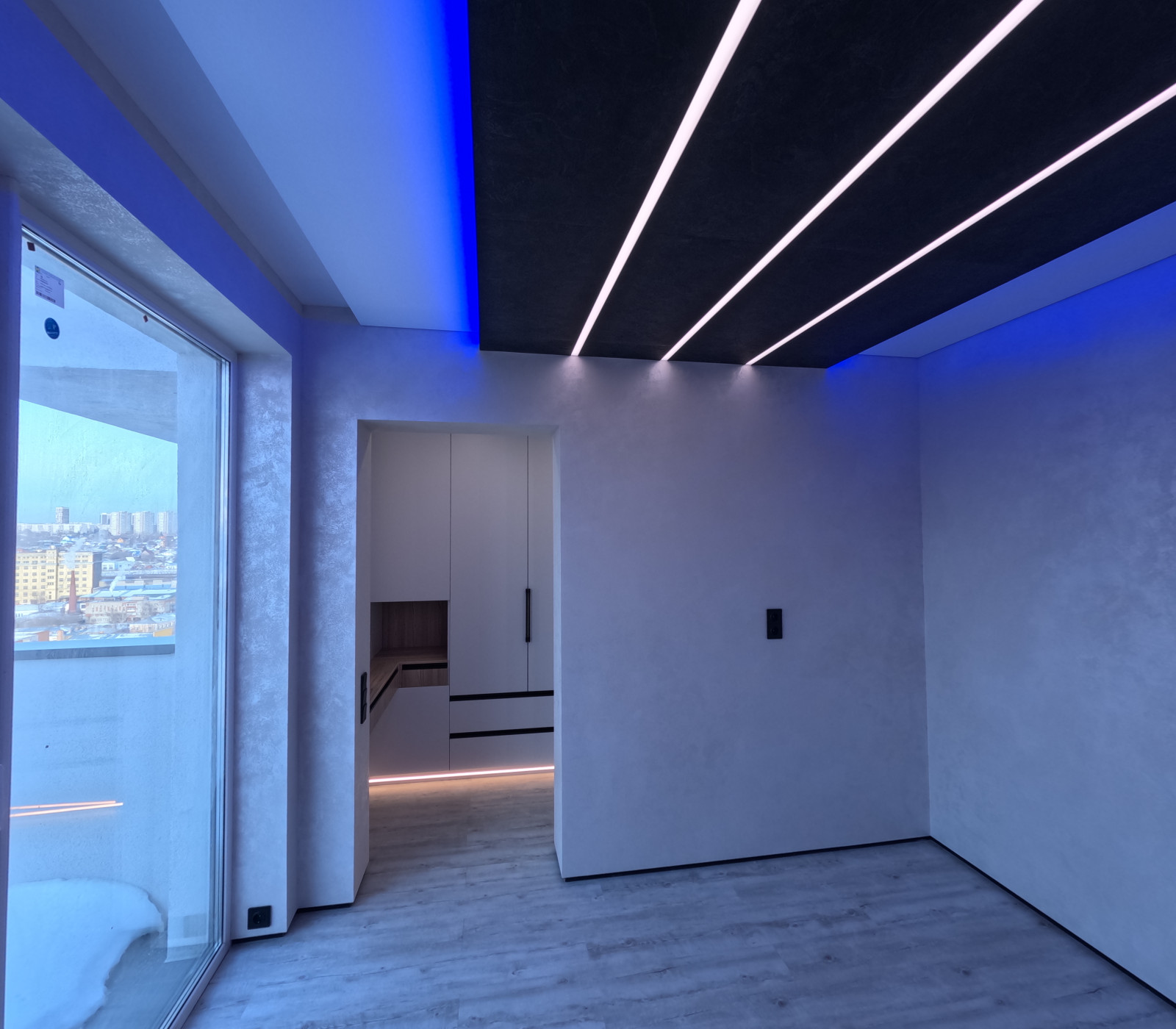 Парящий потолок в спальне