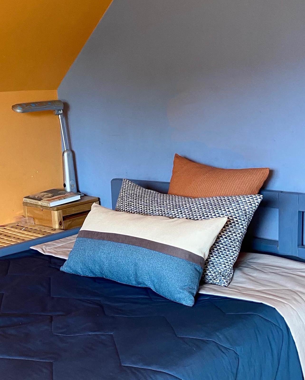 7C8905F7-8D68-4A6B-9CBA-E26B2C0E3375