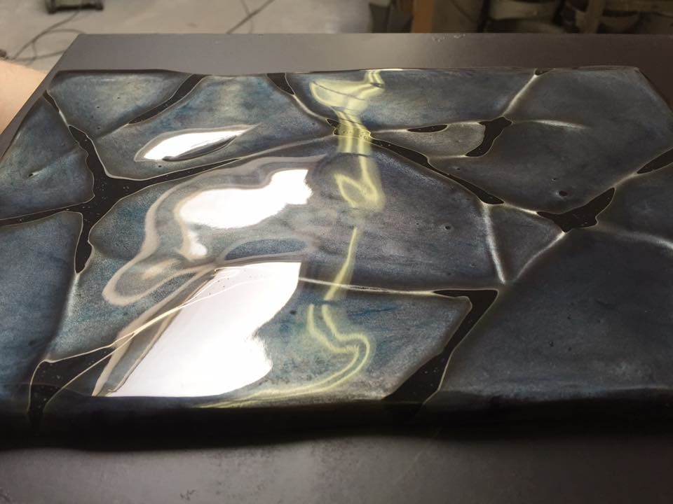 Дорого и сердито: Стеновые декоративные панели вместо обоев и краски