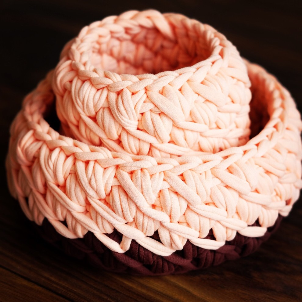 Вязаные корзинки