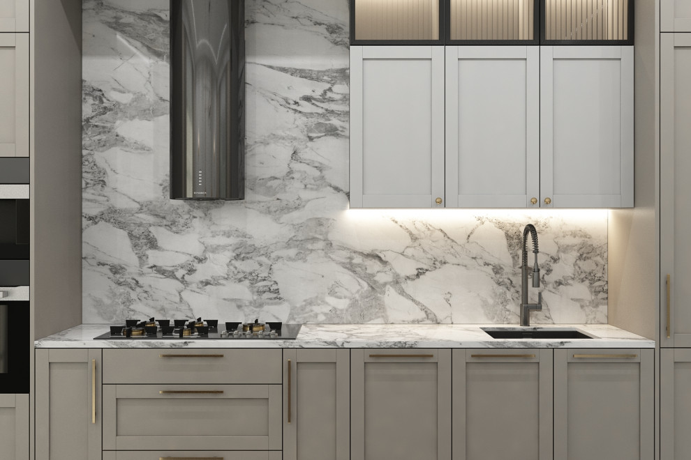 Светлая кухня в частом доме