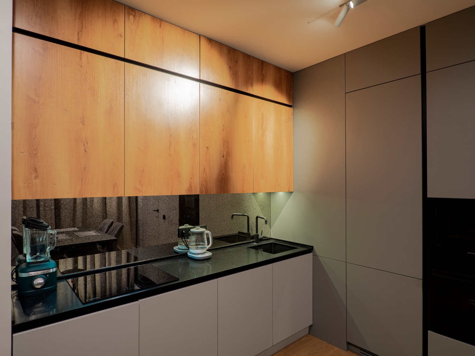 Стильная кухня в минималистичном стиле