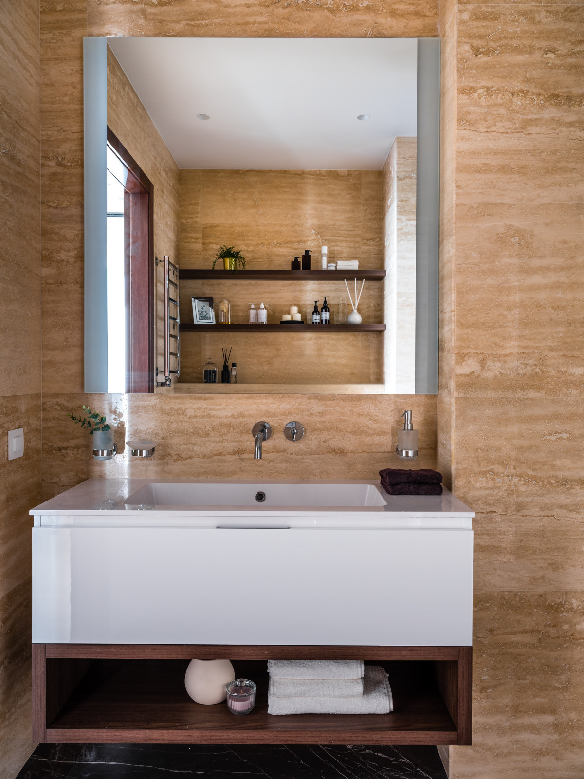 Стилизация апартаментов в Нева Тауэрс