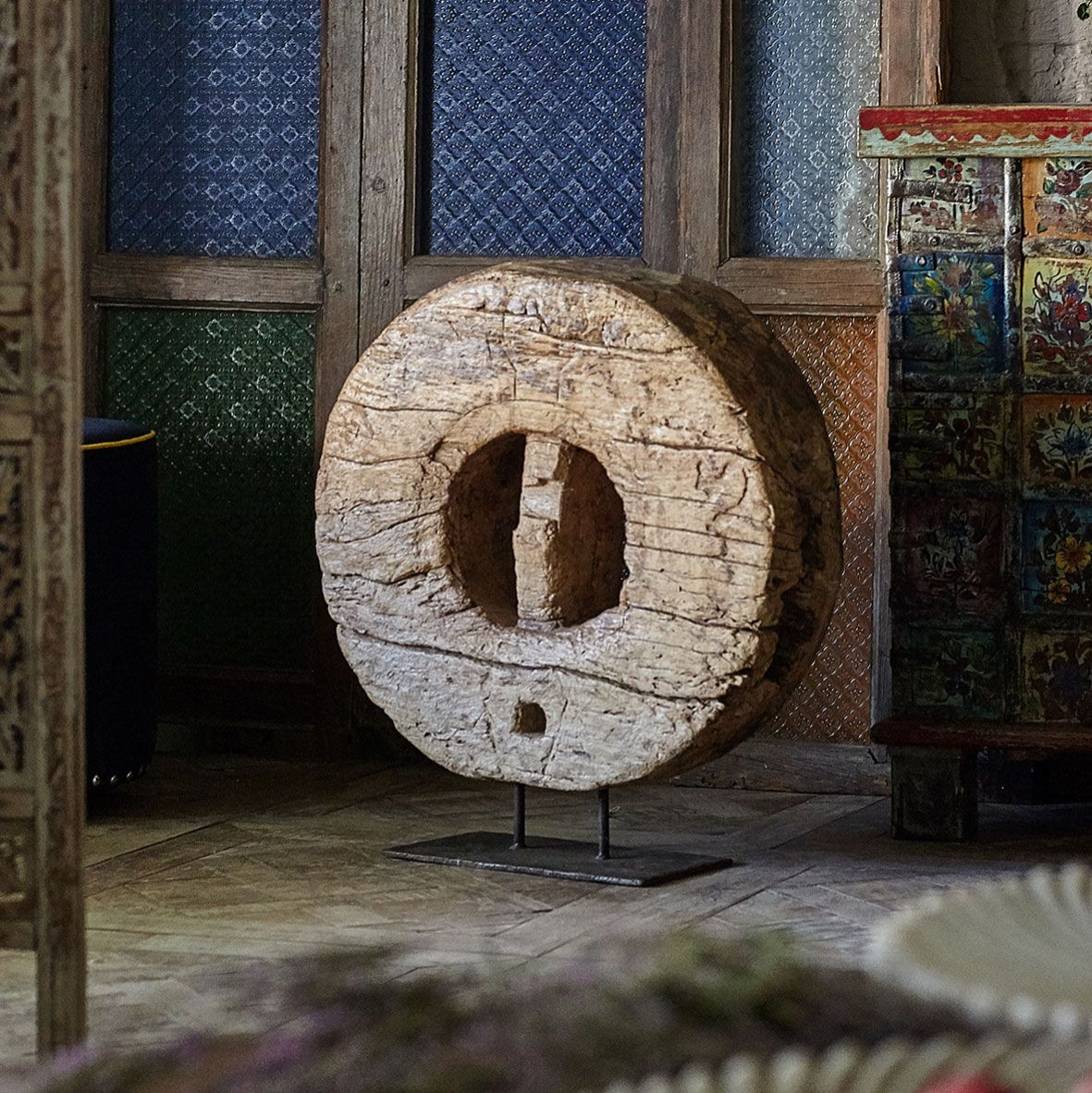 Декоративное колесо Гхорагари