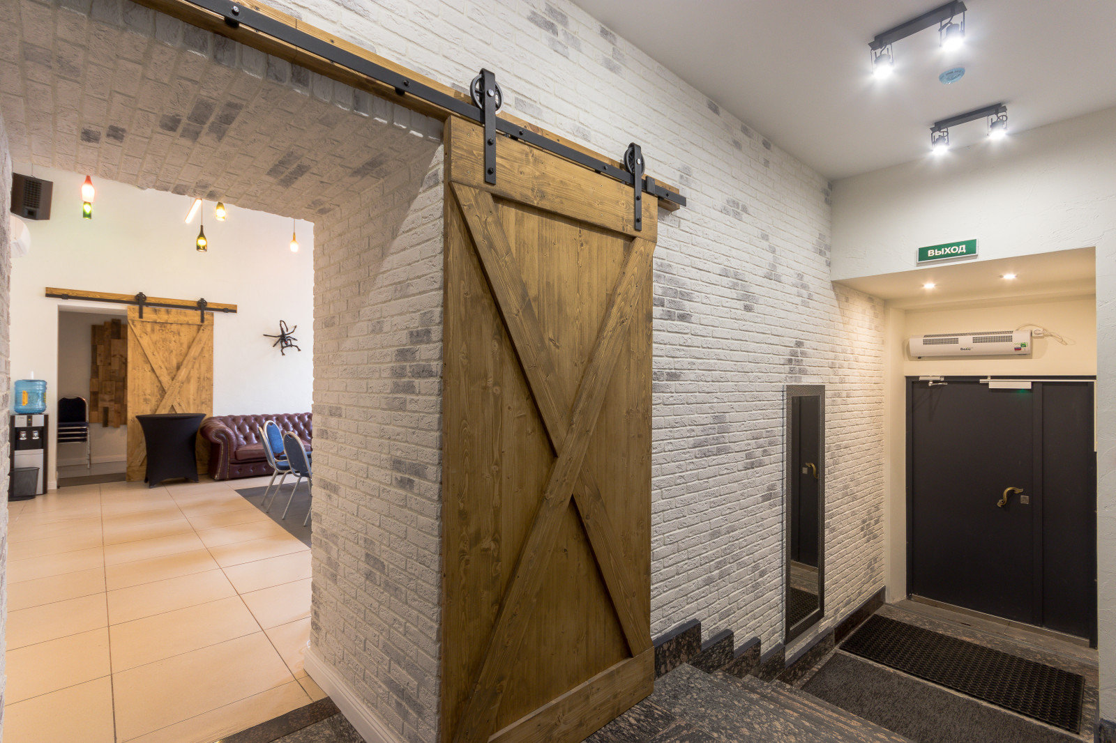 Обложка проекта: Белый лофт. Санкт-Петербург