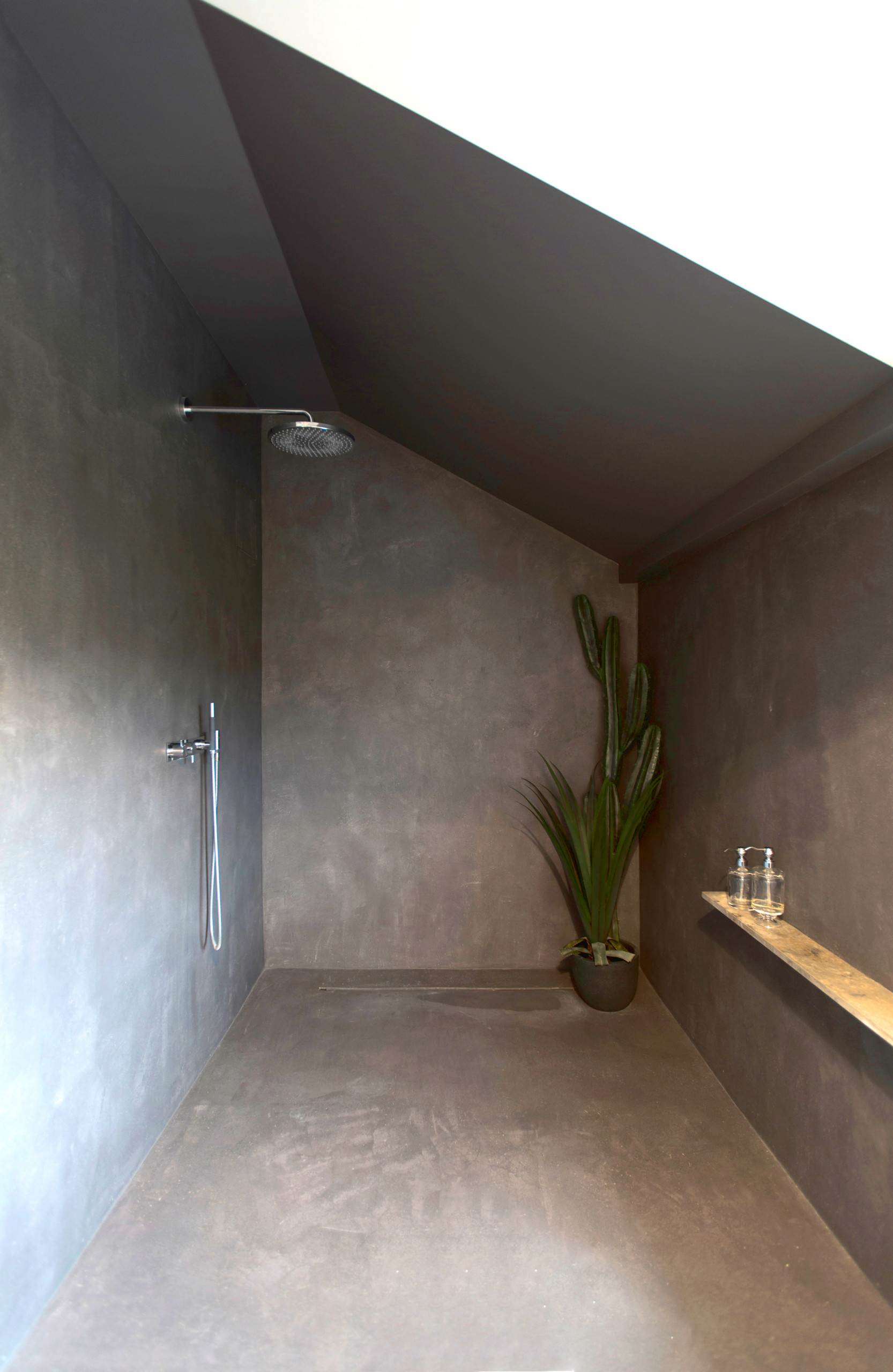 Архитектура: 5 проектов, где новый дом строили... внутри старого