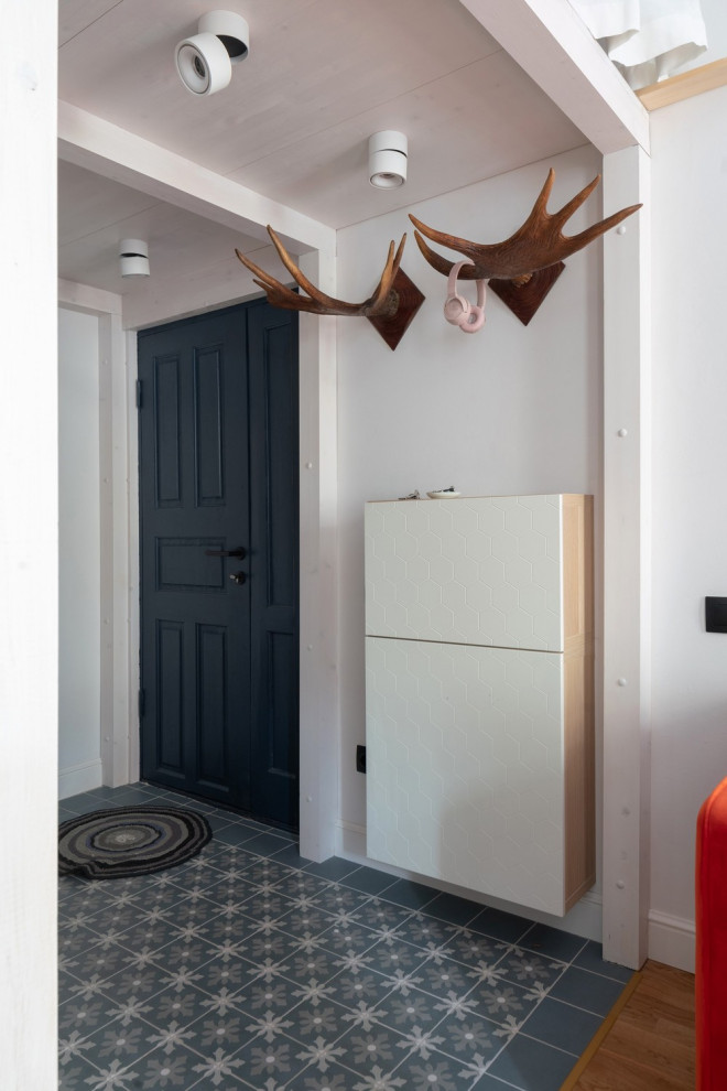 Уютная квартира для девушки. Оранжевый и синий