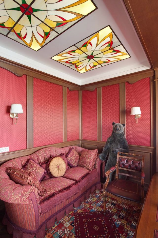 ЛОМОНОСОВСКИЙ