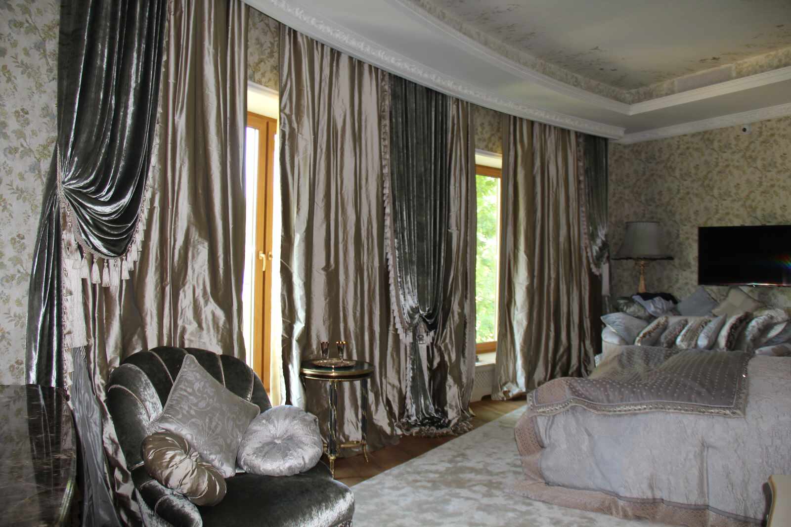 шторы из бархата и шелка