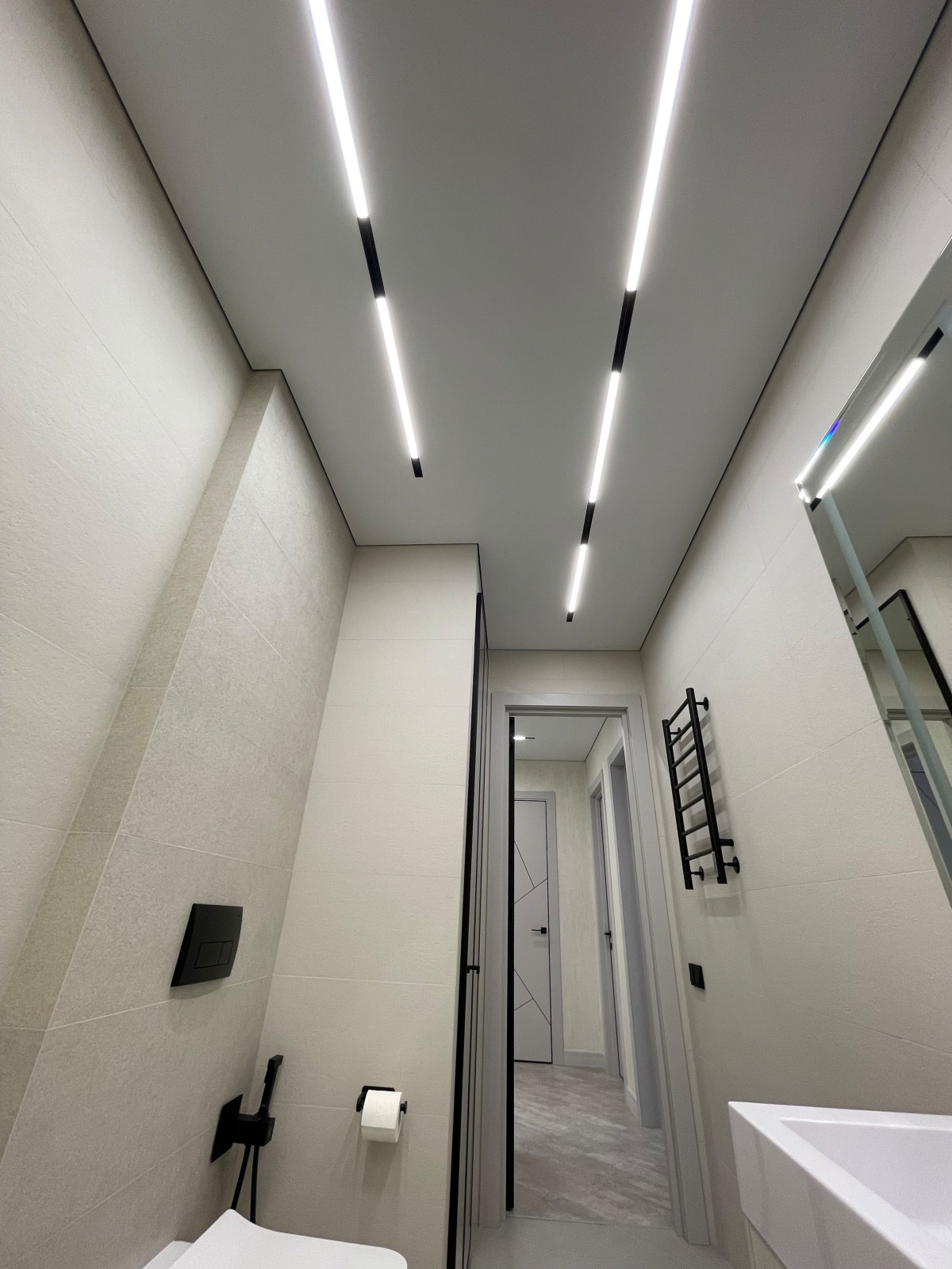 Теневые потолки в ЖК Заельцовский