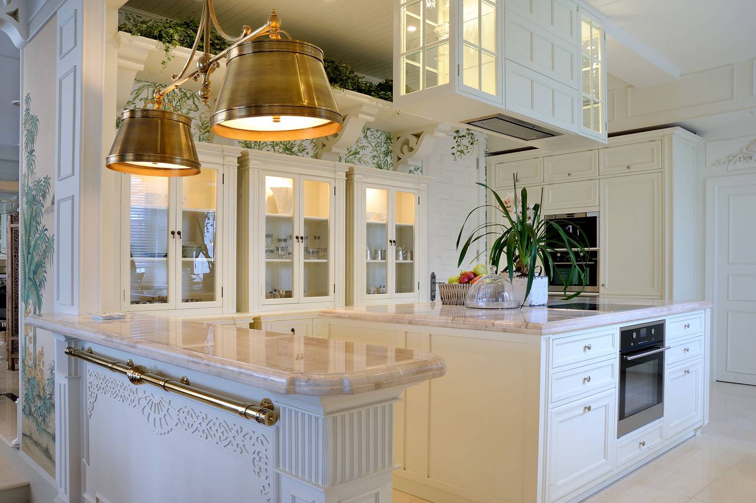 Houzz тур: Два этажа классики с элементами шинуазри