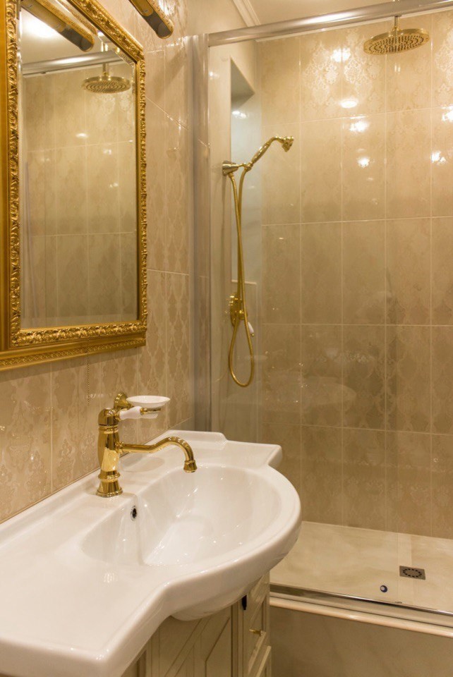 Трехкомнатная квартира на Загребском бульваре