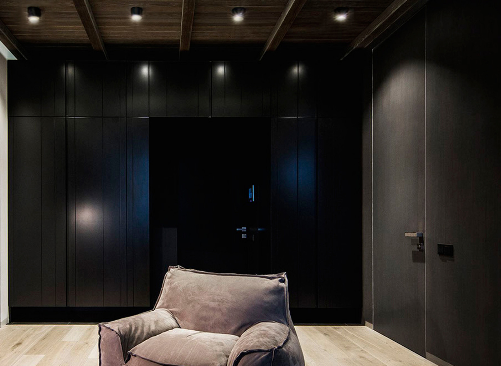 Обложка проекта: Накладные светильники