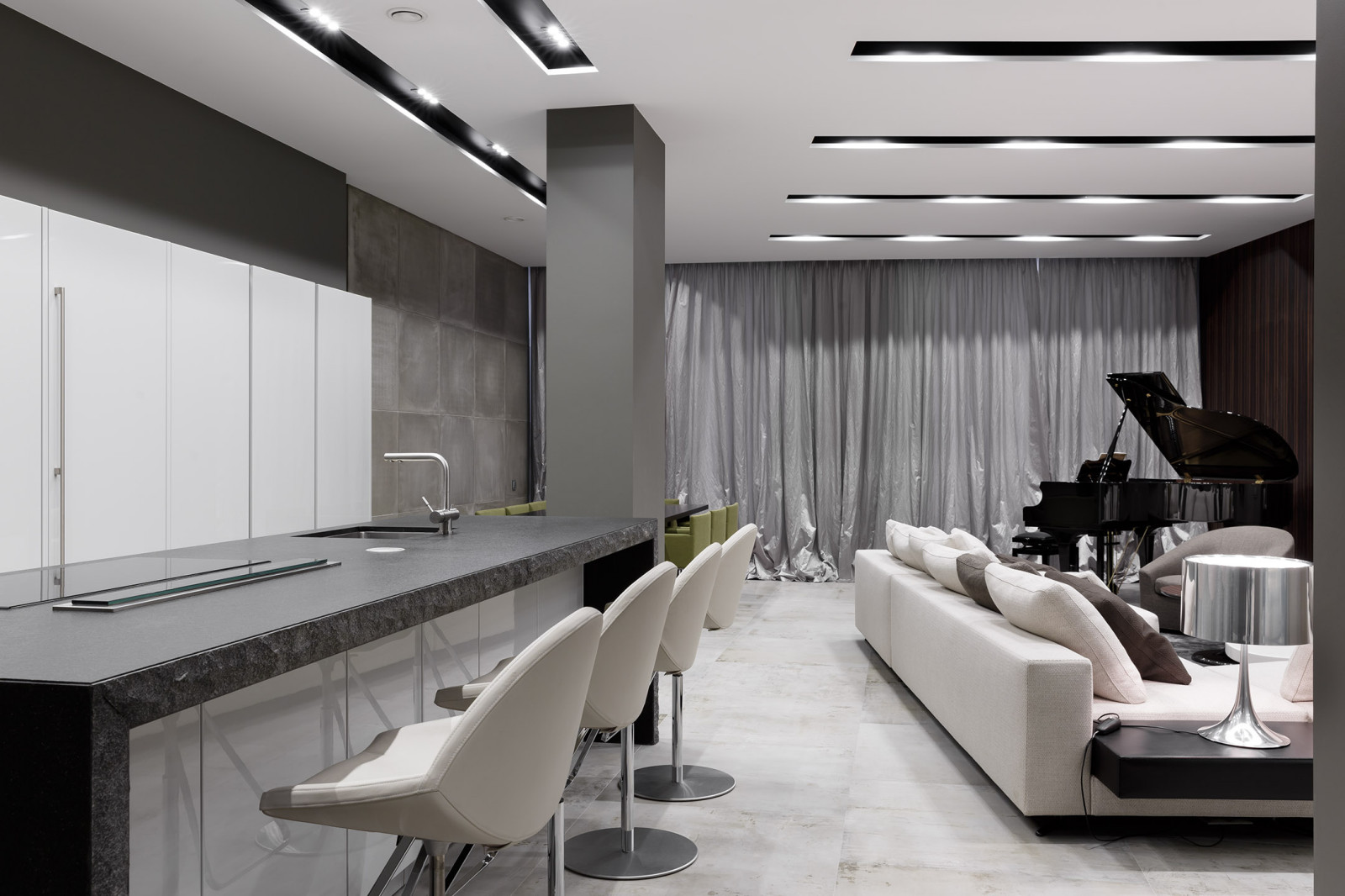 Окнами на Петроградскую сторону