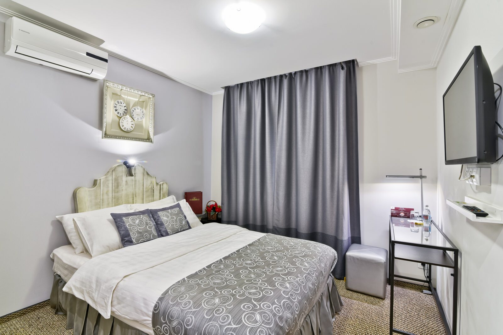 Интерьерные фотографии и Виртуальный тур по Zhukov Hotel г. Омск