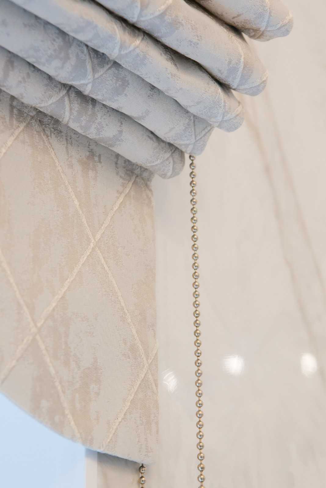 Римская штора для ванной комнаты "эффект мрамора"