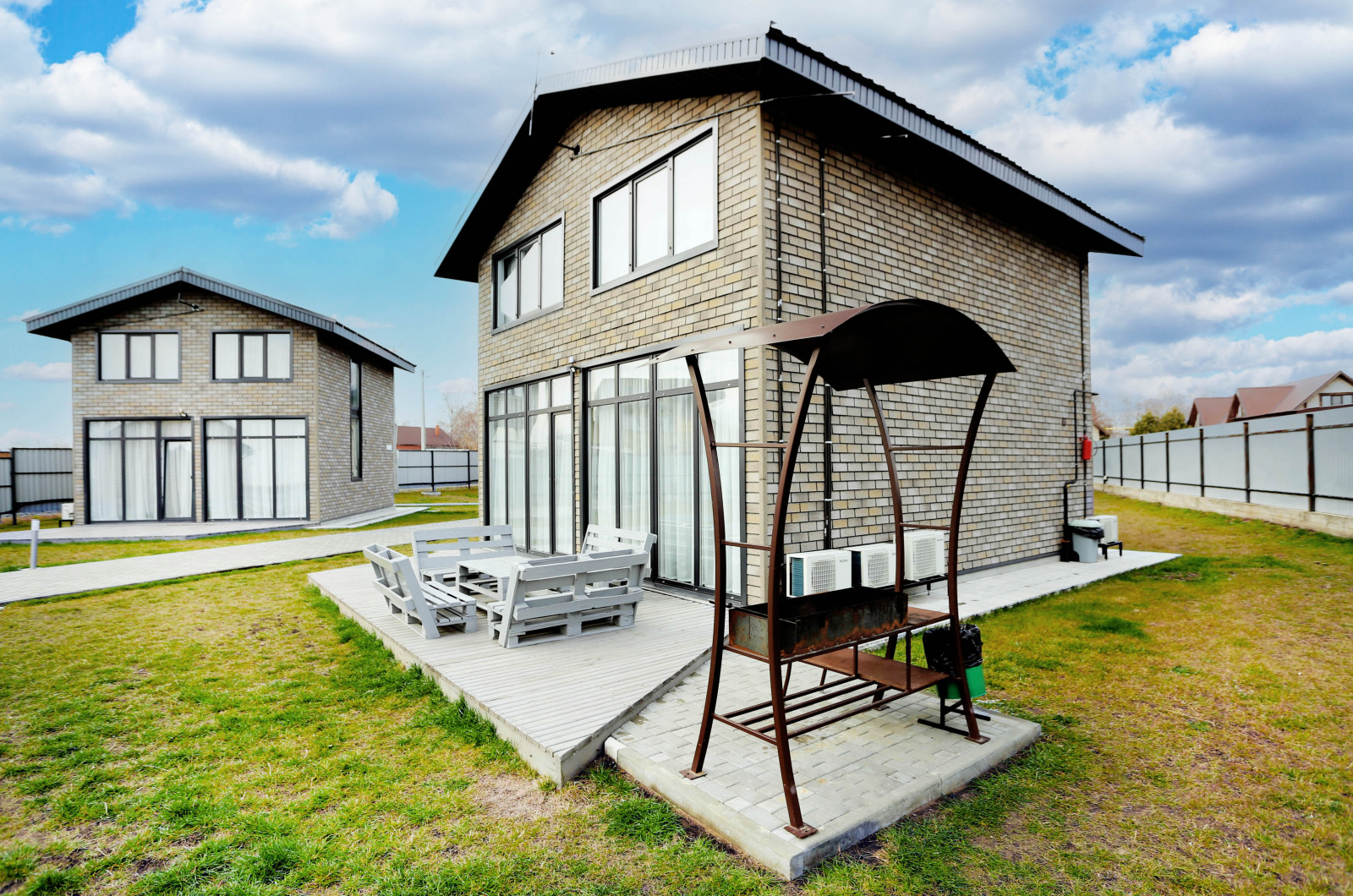 ДМИТРИЙ РЯБОВ