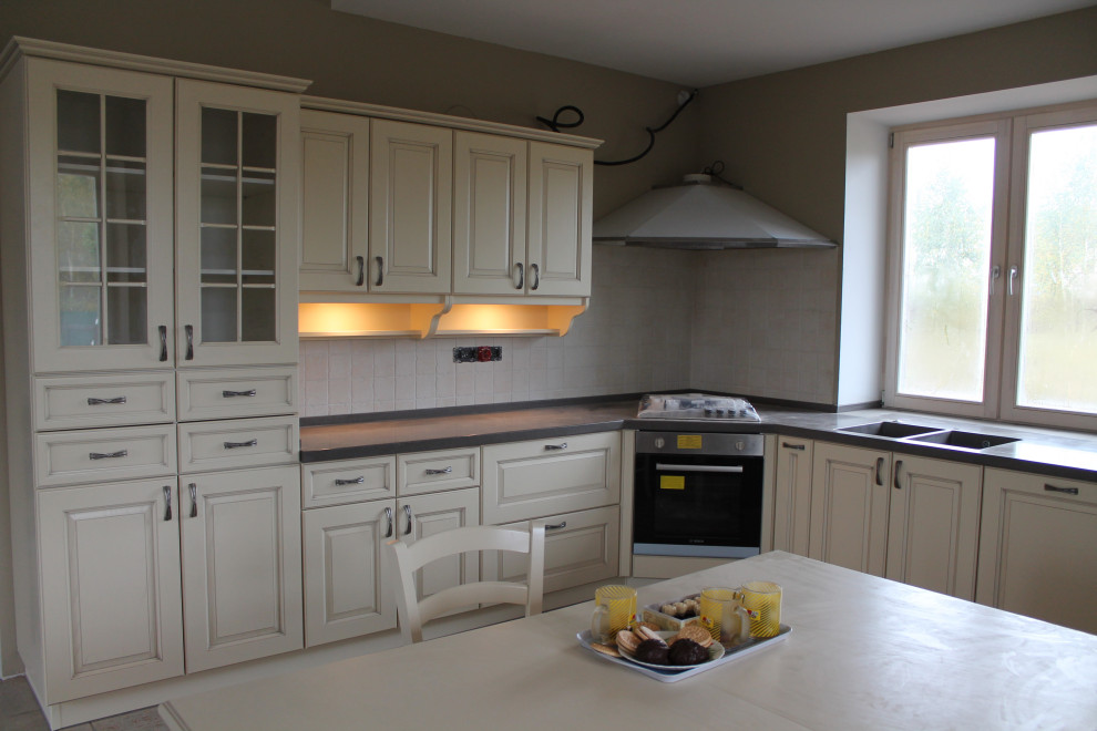 Почему так популярна г-образная кухня.