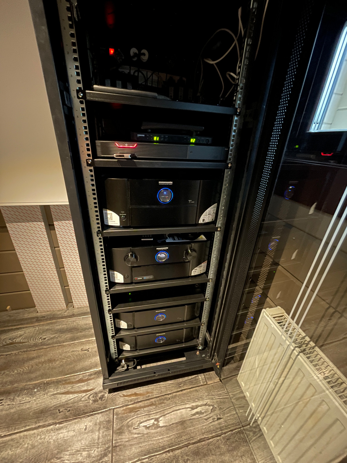 КП Витро Кантри (Персональный кинозал)