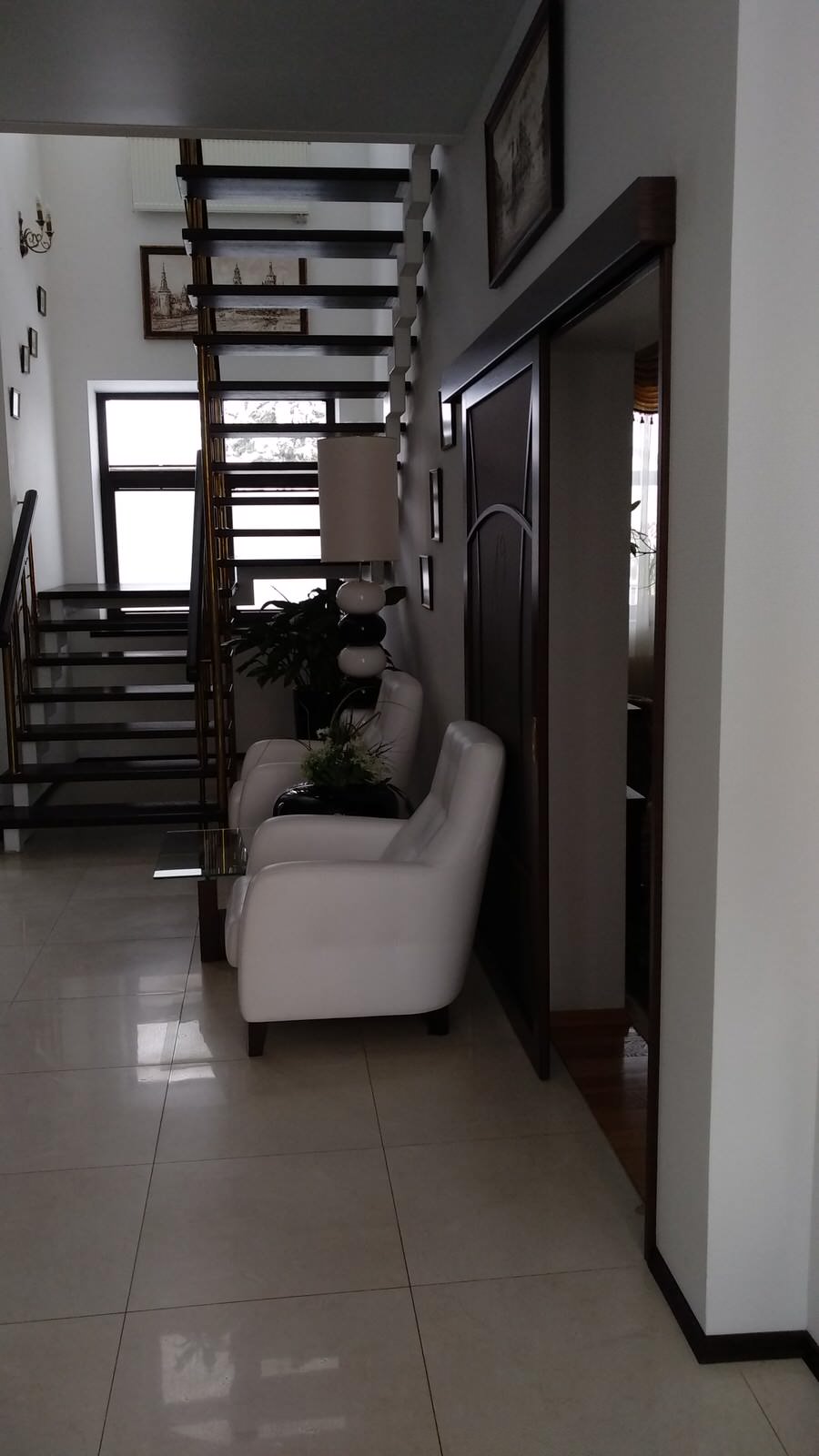 Белый, холодный, бразильский кофе