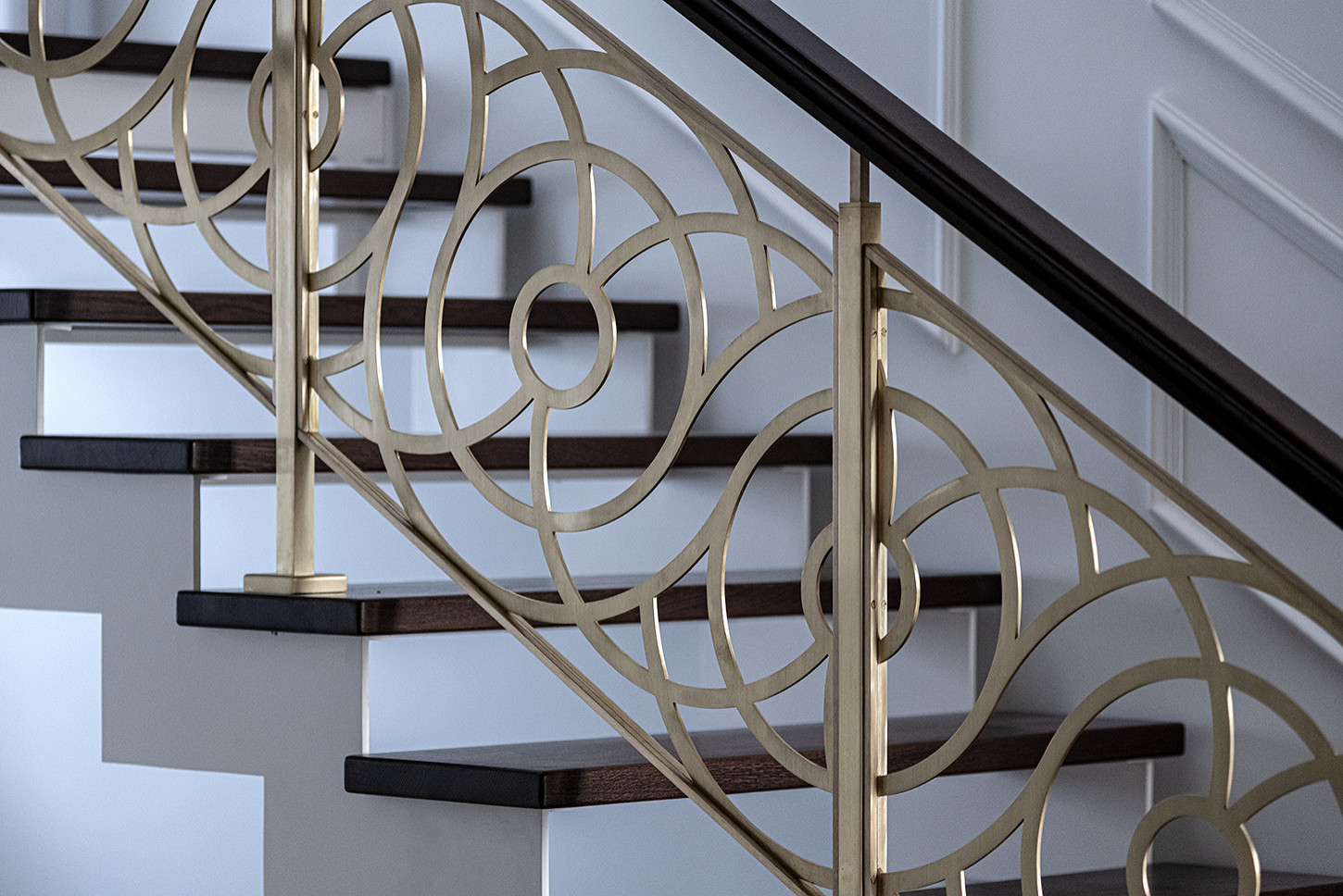 АЖУРНАЯ ЛЕСТНИЦА В ПОДМОСКОВНУЮ ЧАСТНУЮ РЕЗИДЕНЦИЮ