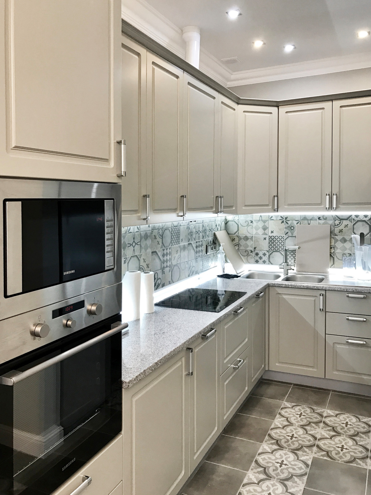 Кухня для кондитерской студии