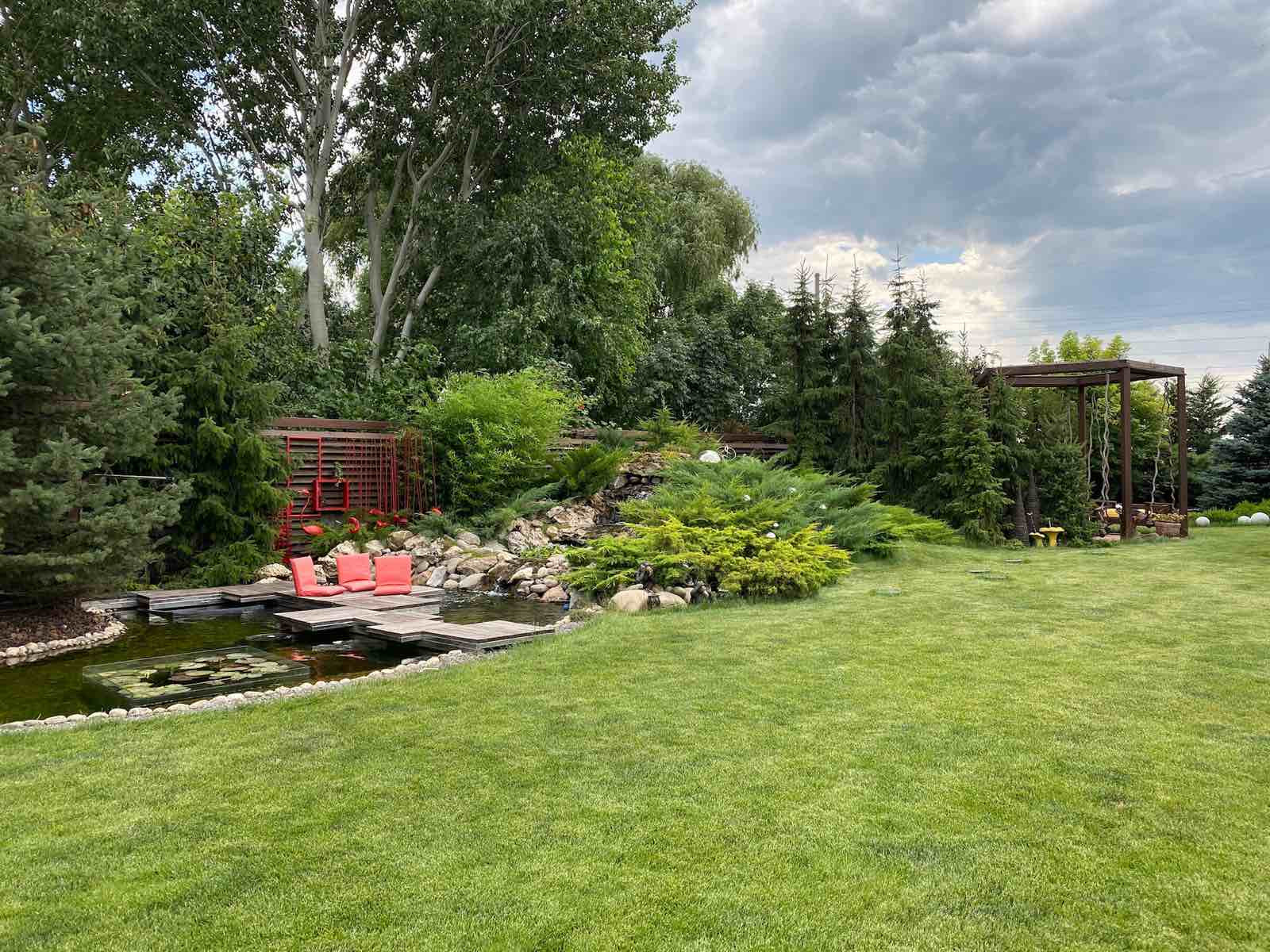 В гостях: Загадочный сад в Херсоне на 12 сотках