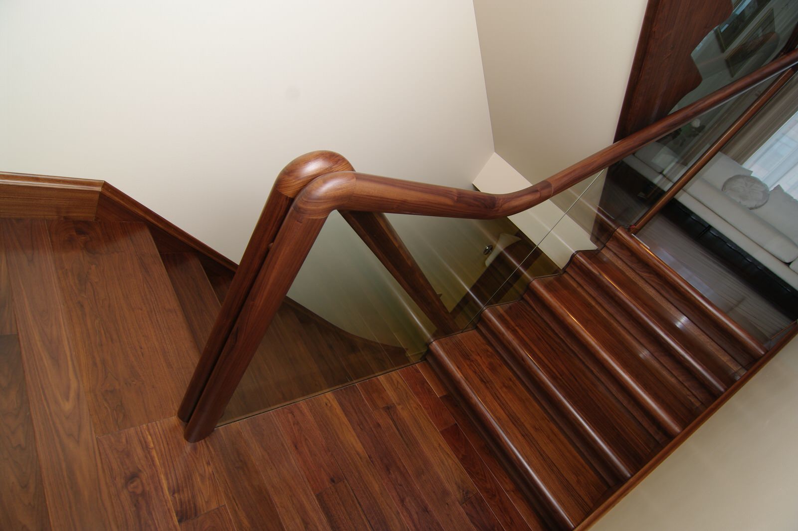 Классические авторские лестницы