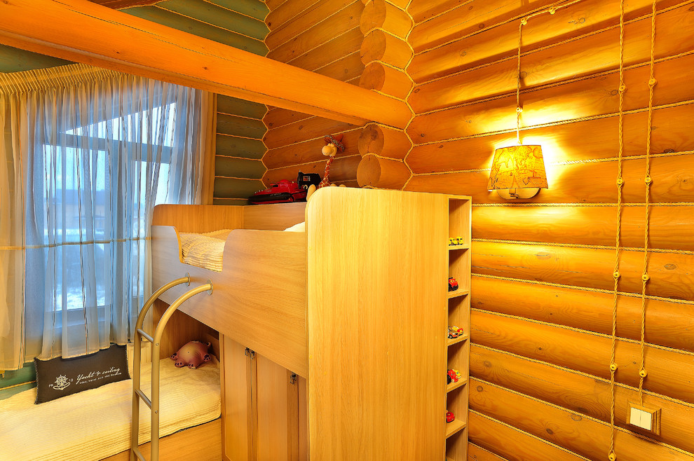 Бревенчатый дом для гостей