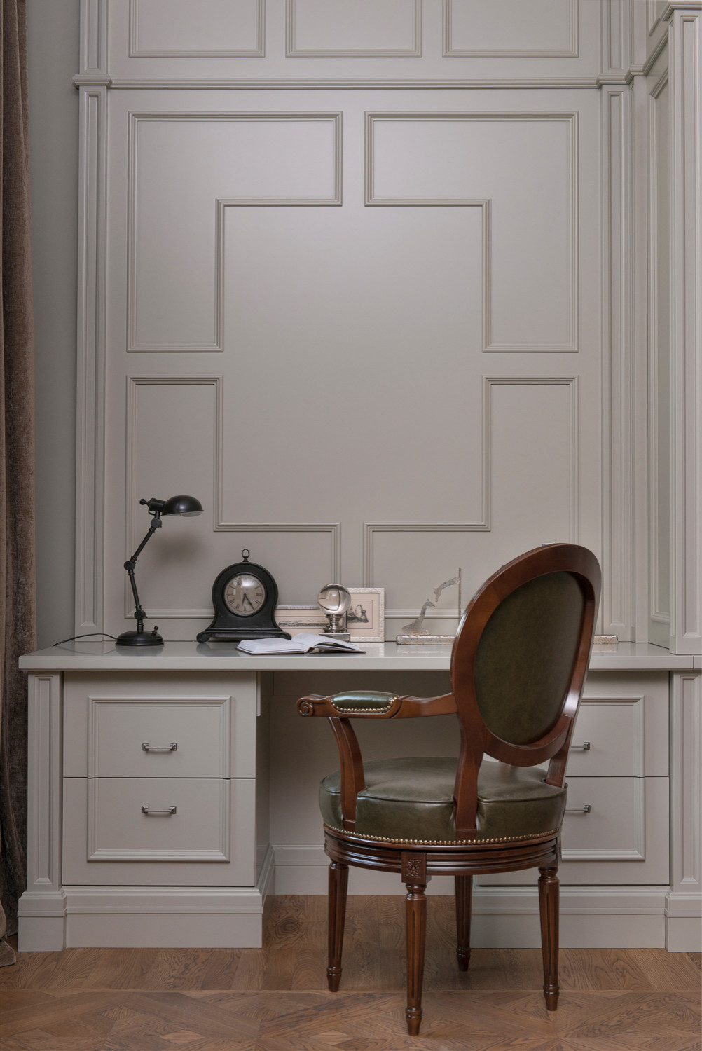 Обложка альбома: small office and guest room