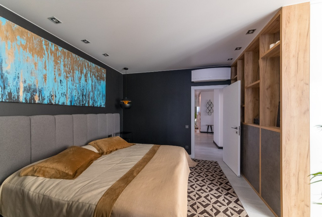 Обложка проекта: Интерьер спальной комнаты (фото)