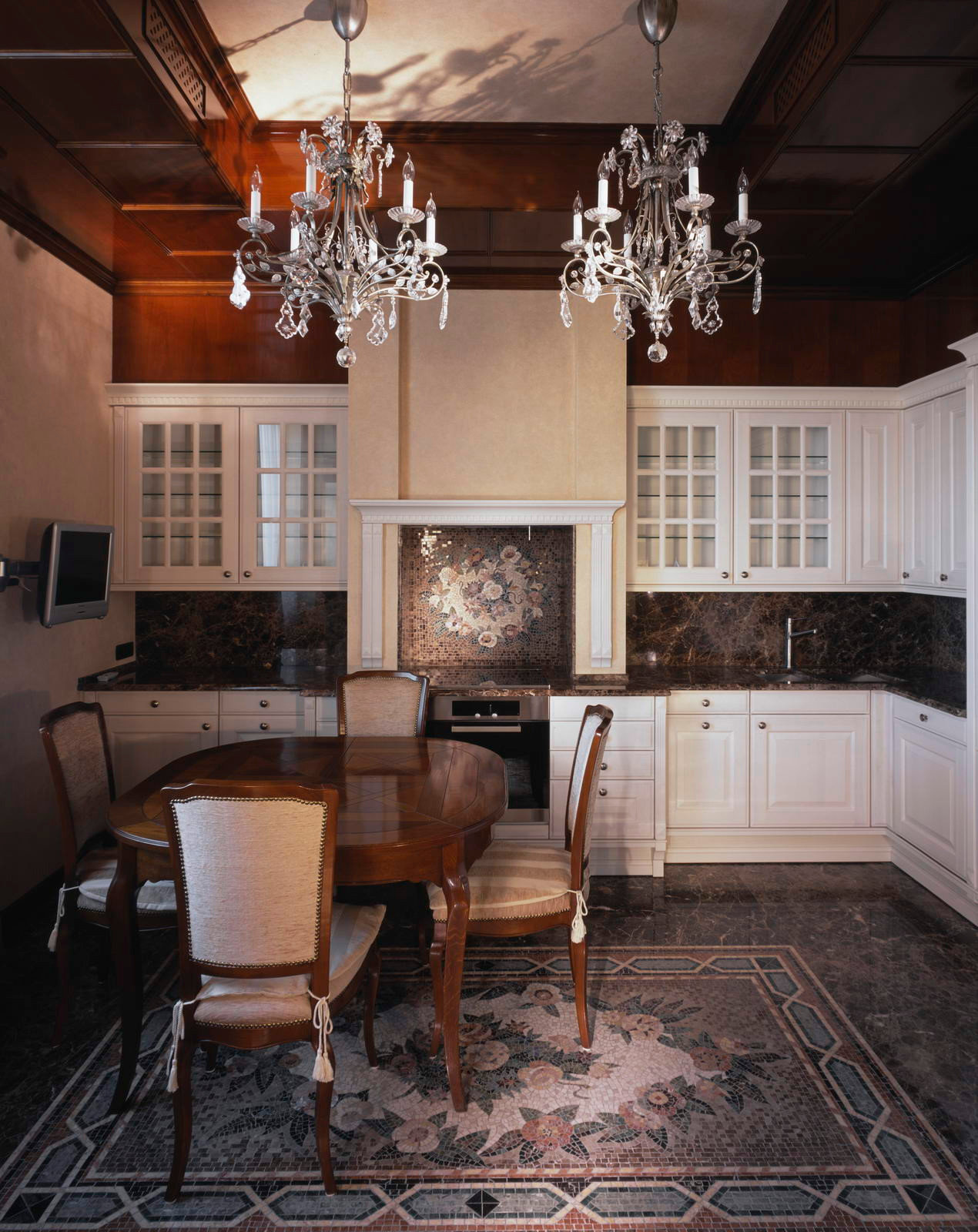 КВАРТИРА НА АРБАТЕ В СДЕРЖАННОЙ КЛАССИКЕ