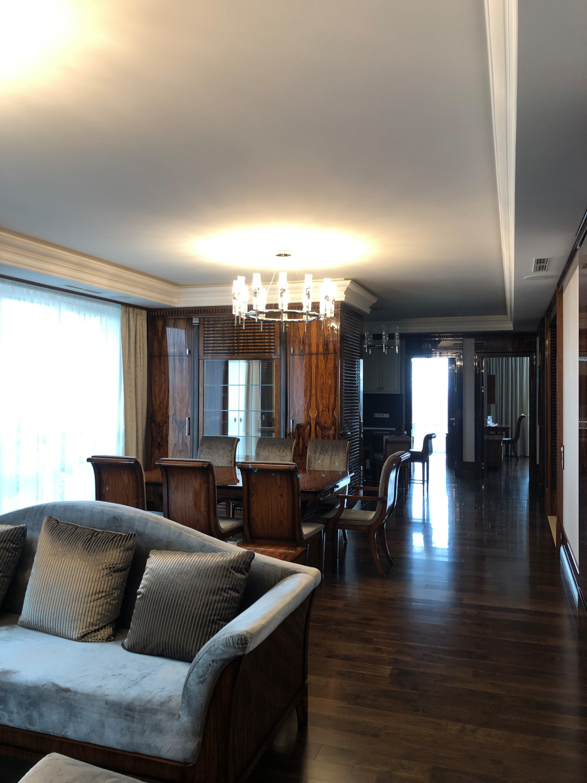 перспектива из гостиной в сторону кухни