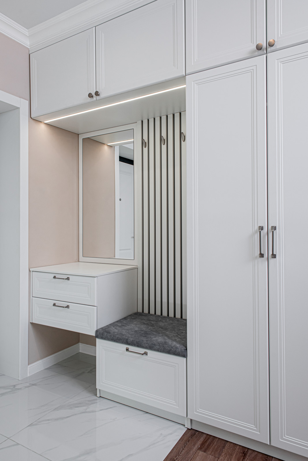 Обложка проекта: Гостеприимная прихожая