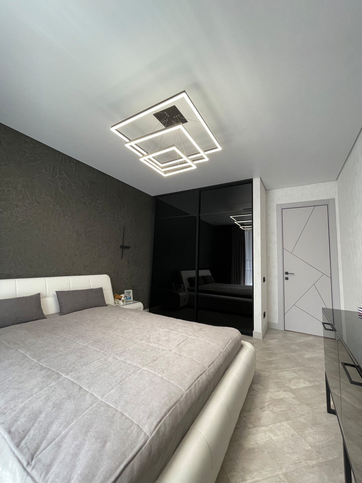 Теневые потолки в ЖК Заельцовский