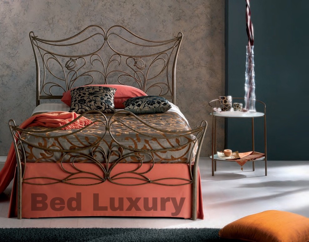Обложка проекта: Кованая кровать «Феррара»