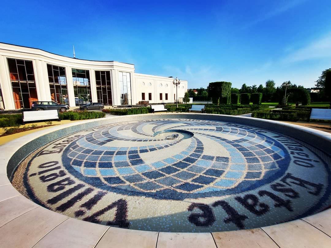 Роман Максимов