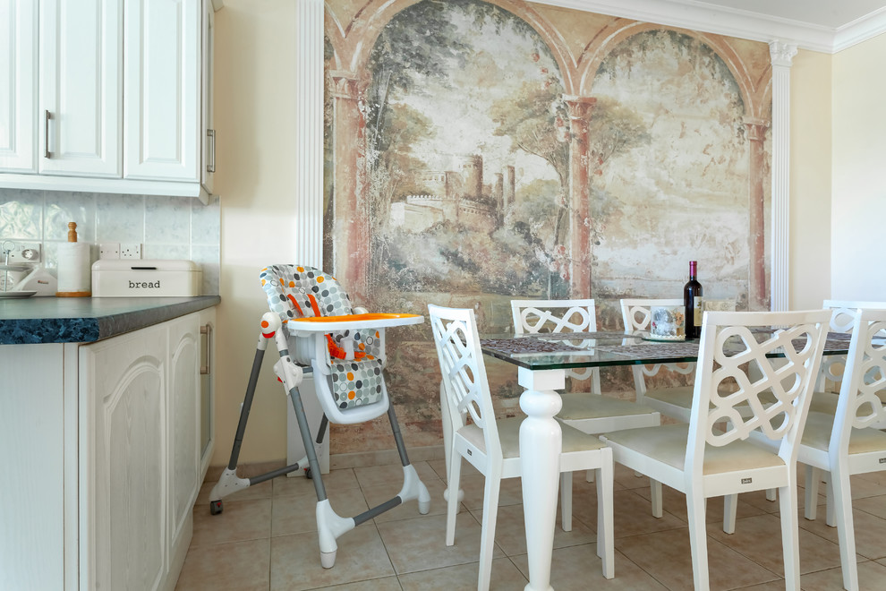 Kings Avenue Apartment