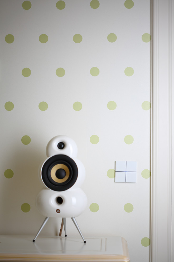 Сенсорный выключатель Basalte Sentido. Аудиомультирум.